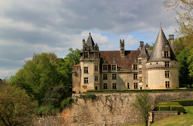 chateau de Puyguilhem à Villars